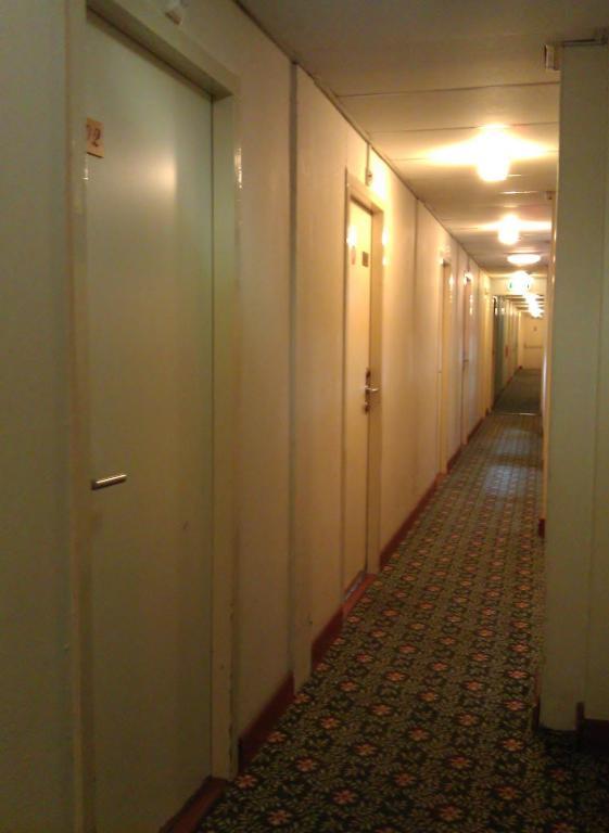 Budget Hostel Bargain Toko Amsterdam Exterior photo