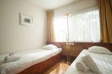 Budget Hostel Bargain Toko Amsterdam Exterior photo